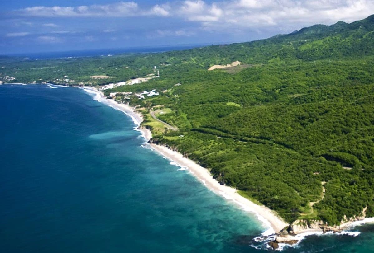 Aventuras en Reservas Naturales y Montañas en Zihuatanejo de Azueta